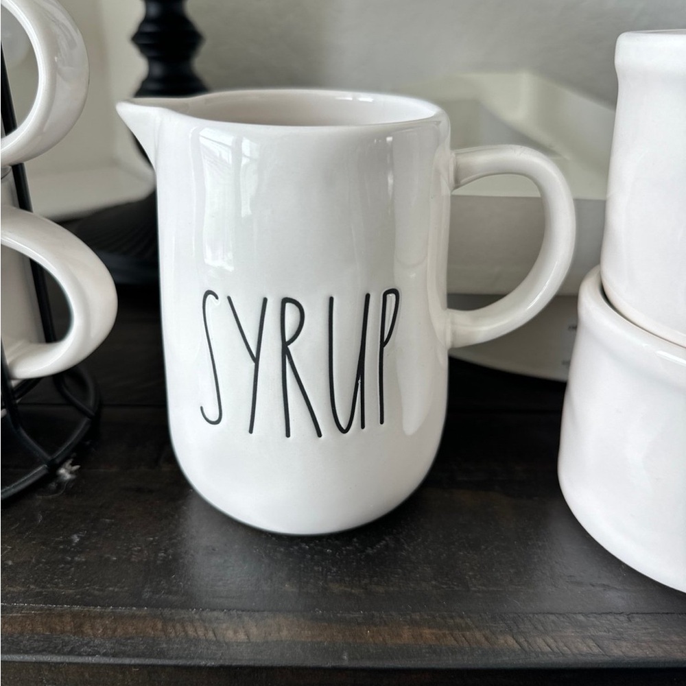 Rae Dunn syrup